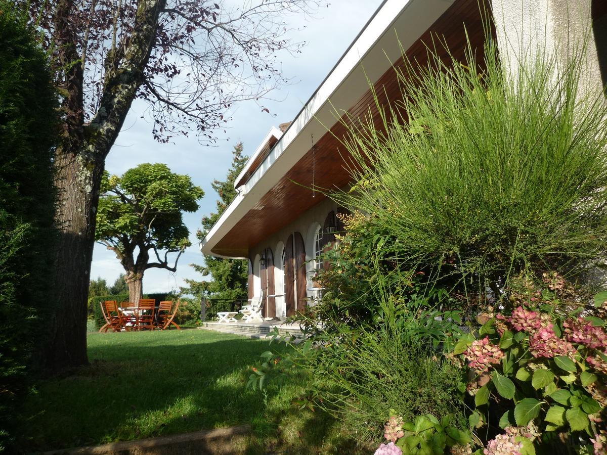 Rillieux-la-PapeLa Maison Des Bonheurs住宿加早餐旅馆 外观 照片