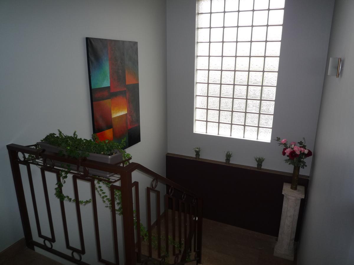 Rillieux-la-PapeLa Maison Des Bonheurs住宿加早餐旅馆 外观 照片